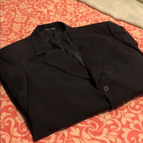 Timeless men’s sports coat!